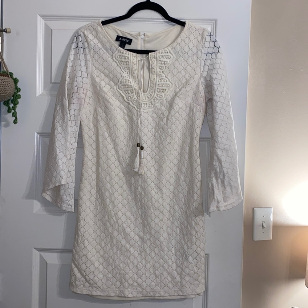 A. Buyer Dress Women’s Size 9
